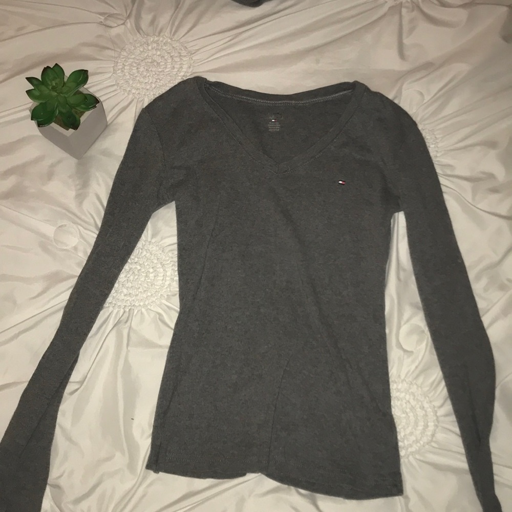Tommy Hilfiger Gray V-Neck Long Sleeve